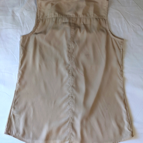 Halogen Nude Sleeveless Button Down Shirt Size Small - Picture 5 of 7